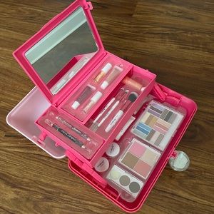 Limited Edition Ulta Fully Loaded Makeup Caboodle